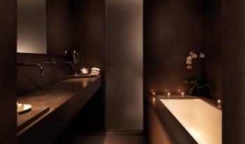 Blakes Hotel Bathtub in London