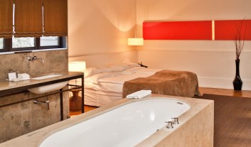 Cortiina Hotel Guestroom in Munich