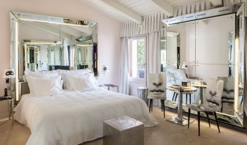 Palazzina Bed in Venice