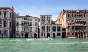 Palazzina Boat in Venice