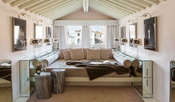 Palazzina Lounge Design in Venice