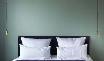 The Flushing Meadows Hotel and Bar