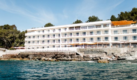 Hôtel Les Roches Rouges Saint Raphael France Design Hotels Hotel Les Roches Rouges Facade In Saint Raphael